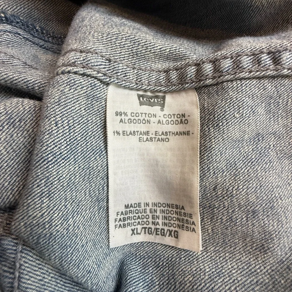 Levi's Light Wash Denim Jacket XL Stretch Trucker Jean Jacket